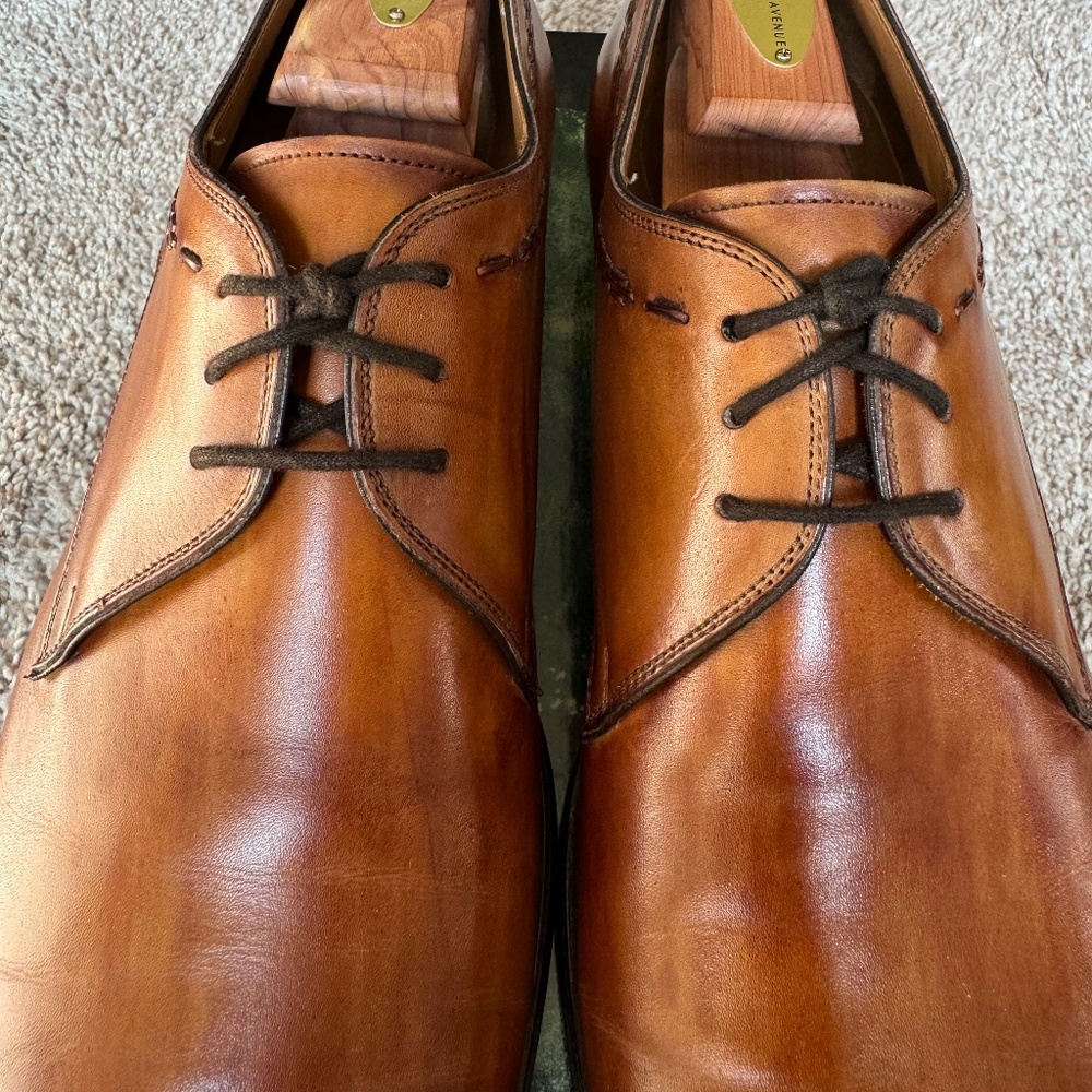MAGNANNI  “CORDERO” MEDALLION-TOE OXFORD LACE-UPS W/BRAIDED DETAIL